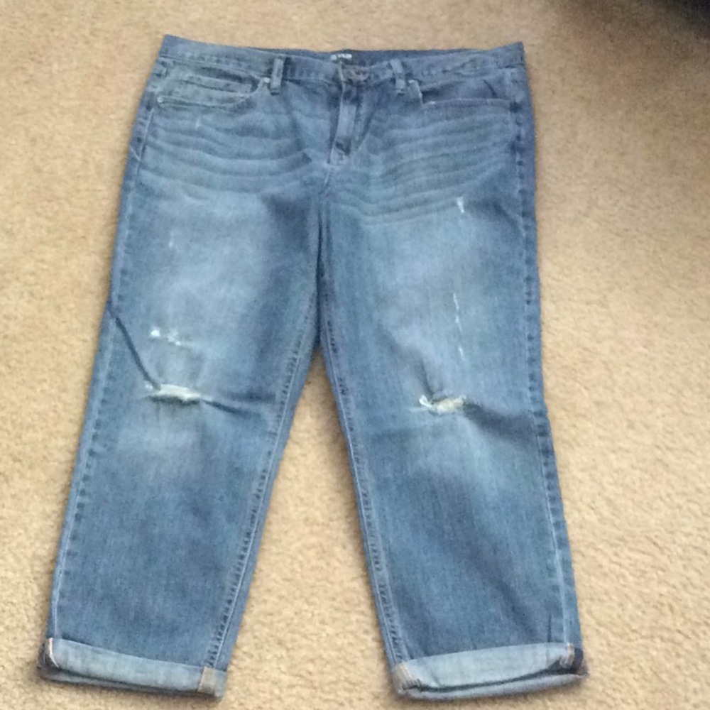 🆕a.n.a Cropped Boyfriend Jeans